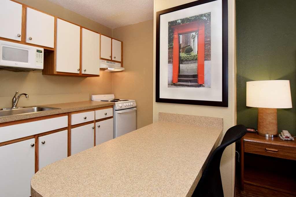 Extended Stay America Suites - Cleveland - Great Northern Mall North Olmsted Room photo
