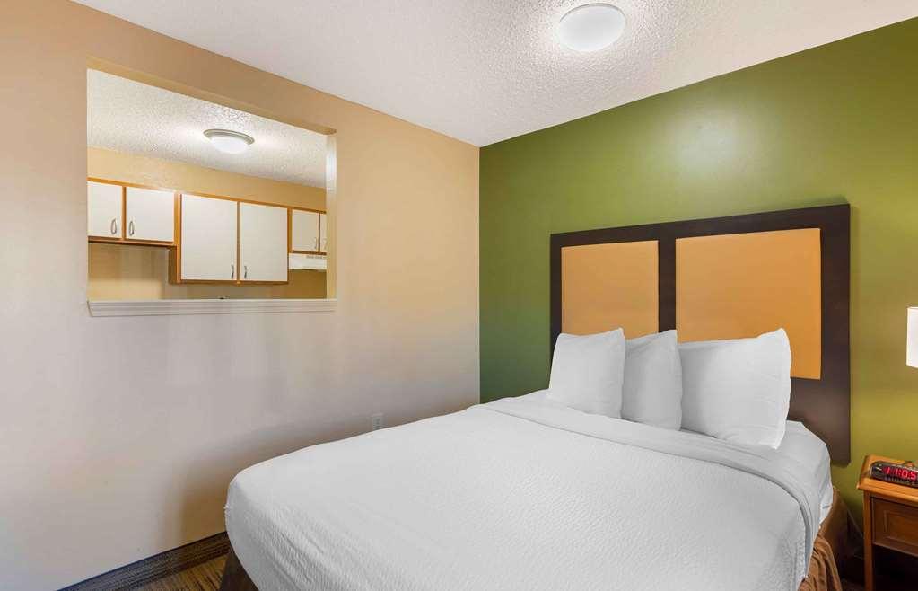 Extended Stay America Suites - Cleveland - Great Northern Mall North Olmsted Room photo